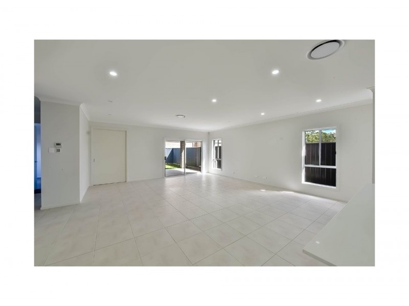 4 Dipodium Avenue, Denham Court NSW 2565