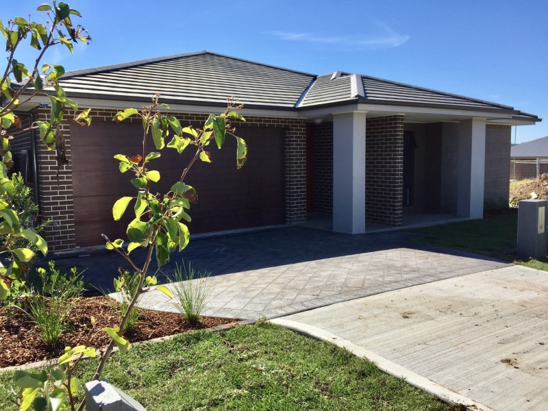 17 Milton Circuit, Oran Park NSW 2570