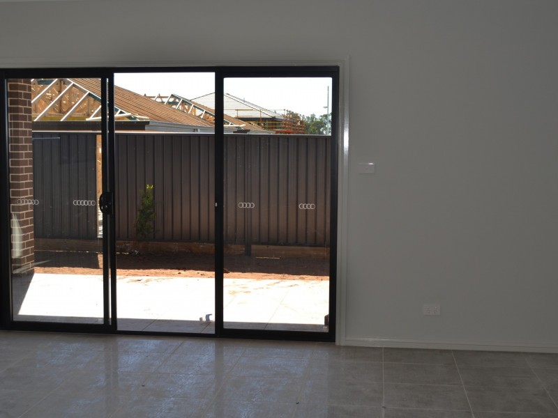 17 Milton Circuit, Oran Park NSW 2570