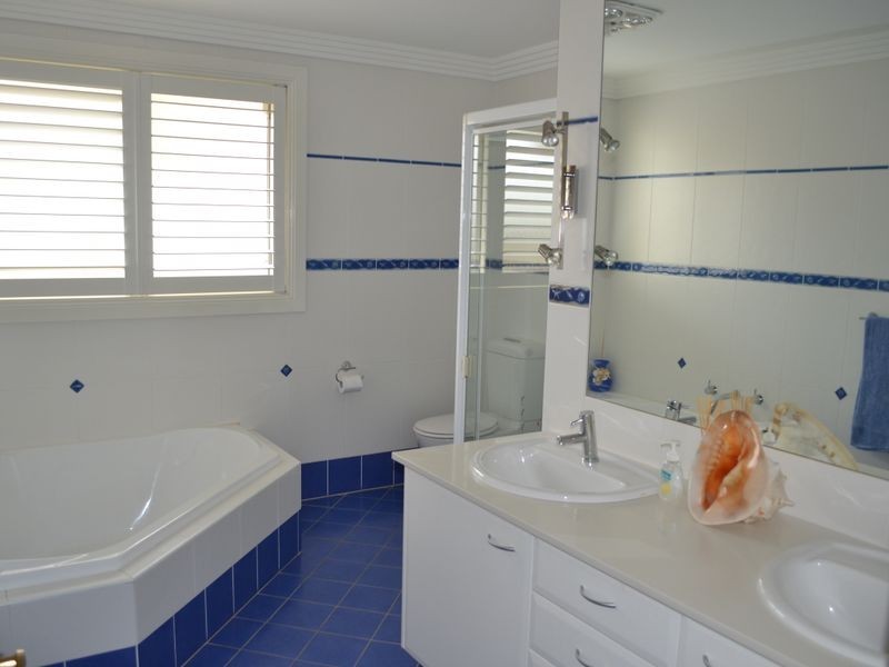 4 Swift Place, Wetherill Park NSW 2164