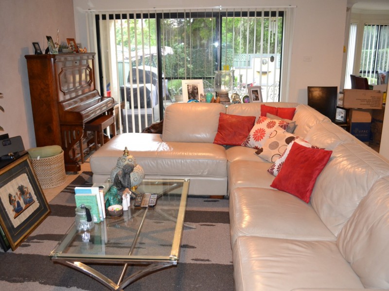 4 Lakeland Circuit, Harrington Park NSW 2567