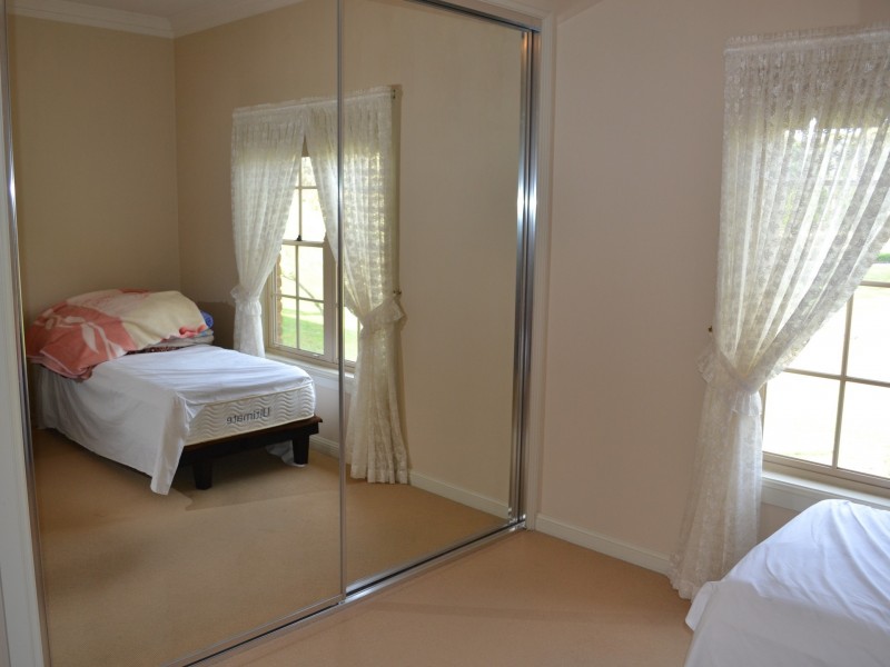 61 Greendale Road, Bringelly NSW 2556