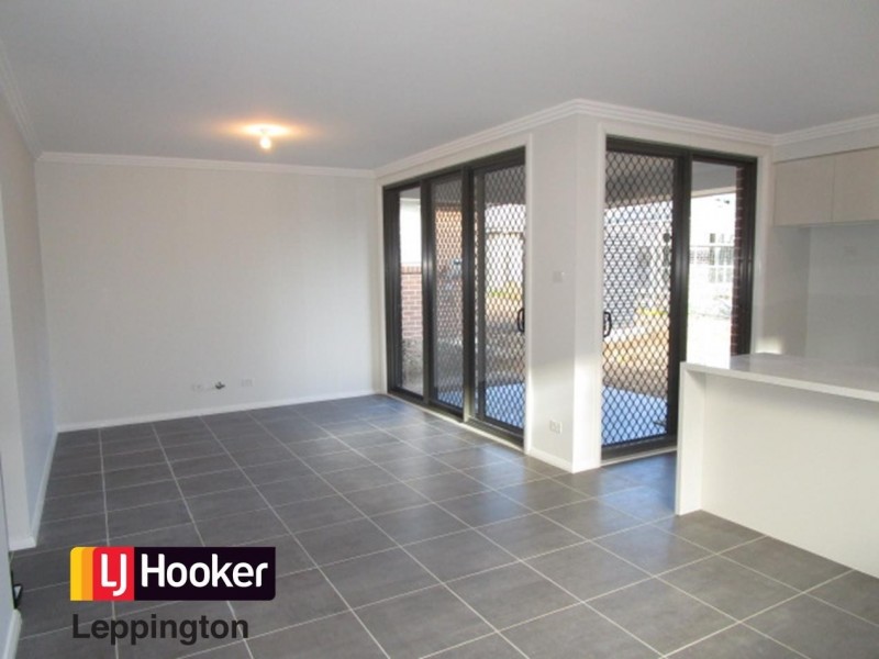 13 Glycine Street, Denham Court NSW 2565