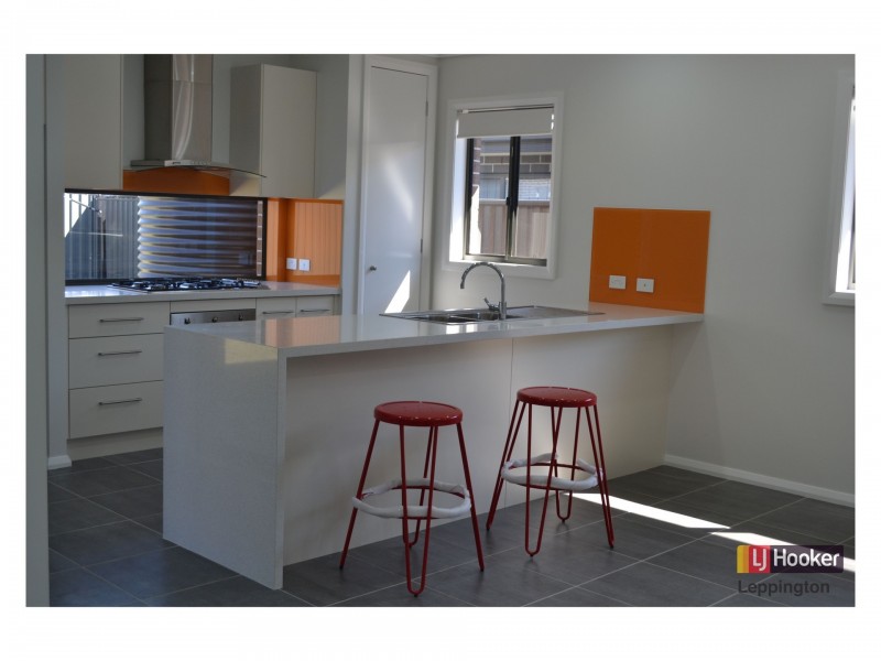 13 Glycine Street, Denham Court NSW 2565