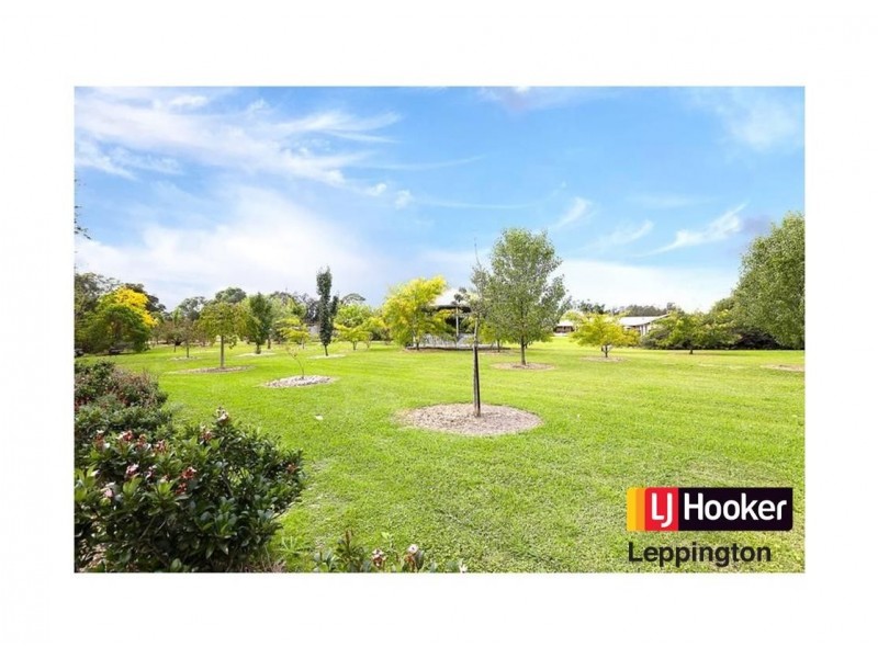 16 Curtis Lane, Catherine Field NSW 2557