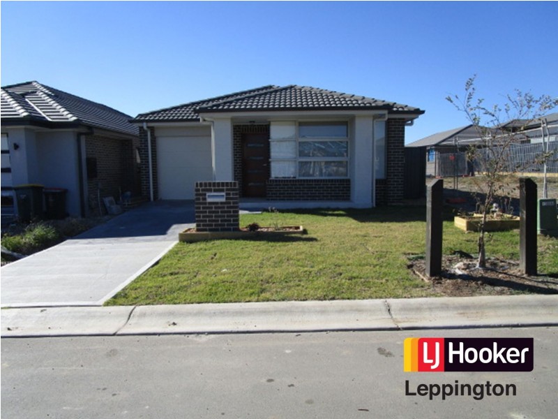 10 Glycine Street, Denham Court NSW 2565