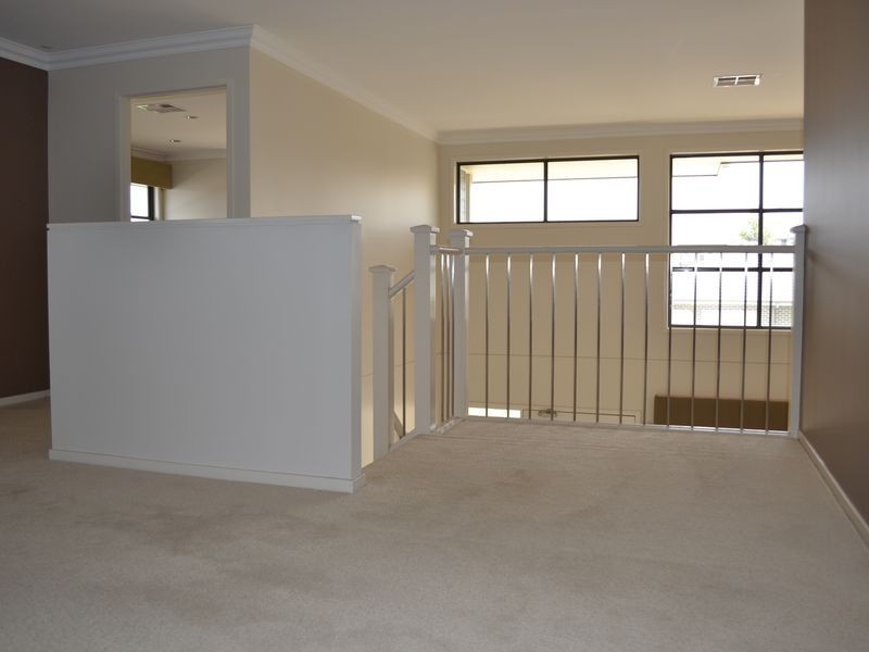 12 Ancona Avenue, Spring Farm NSW 2570