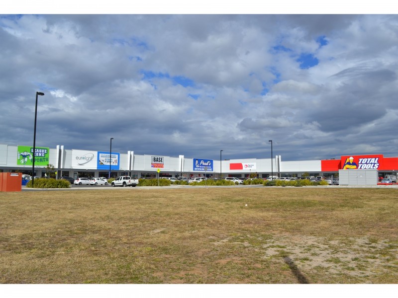 1 Yass Street, Gregory Hills NSW 2557