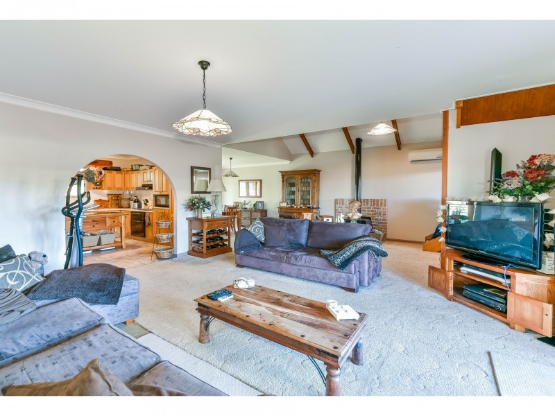 115 Whitaker Road, Rossmore NSW 2557