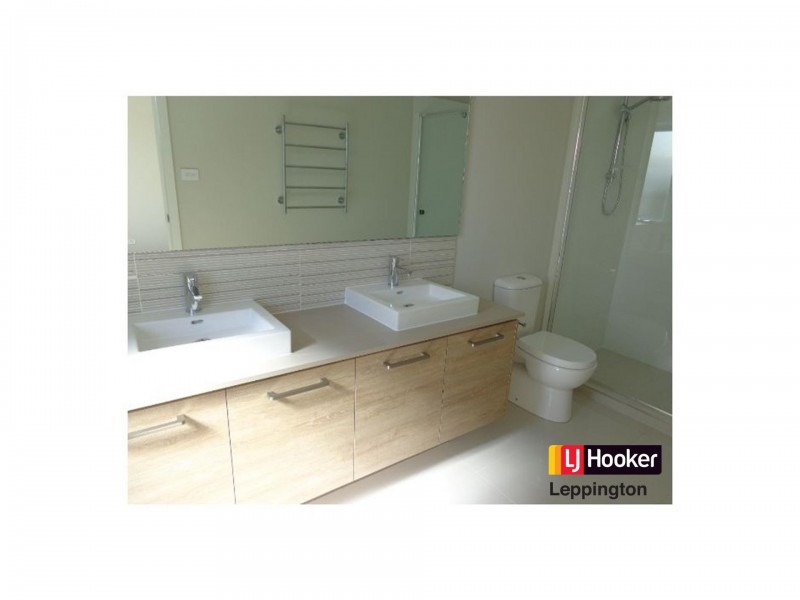 1 Antico Way, Oran Park NSW 2570