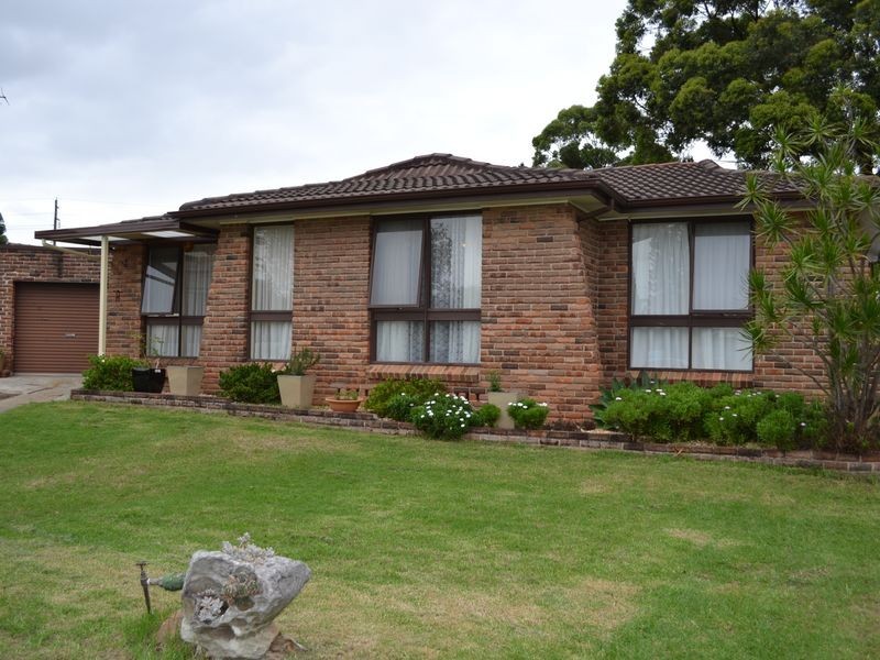 14 Shelley Place, Wetherill Park NSW 2164