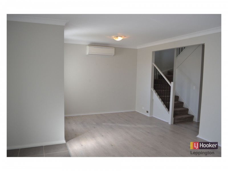 24 Stanley Avenue, Middleton Grange NSW 2171