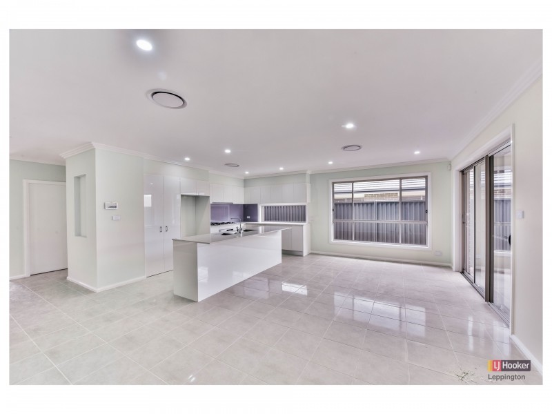 37 Goodluck Circuit, Cobbitty NSW 2570