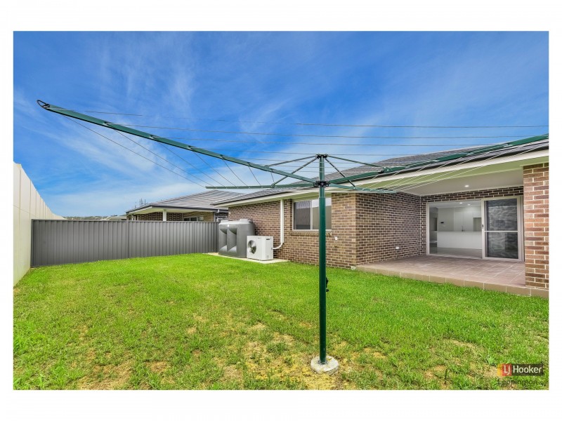 37 Goodluck Circuit, Cobbitty NSW 2570