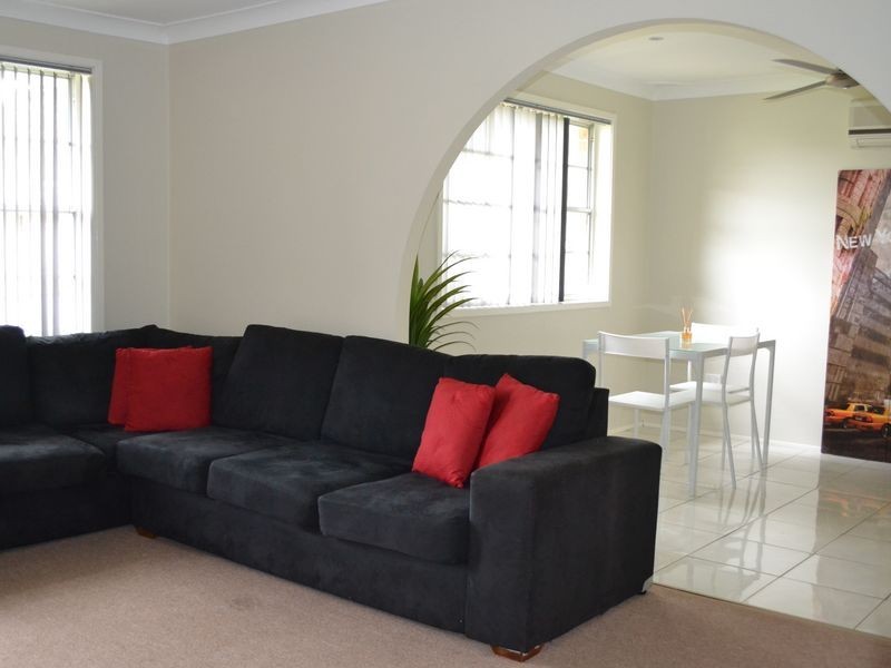 40 Semillon Crescent, Eschol Park NSW 2558