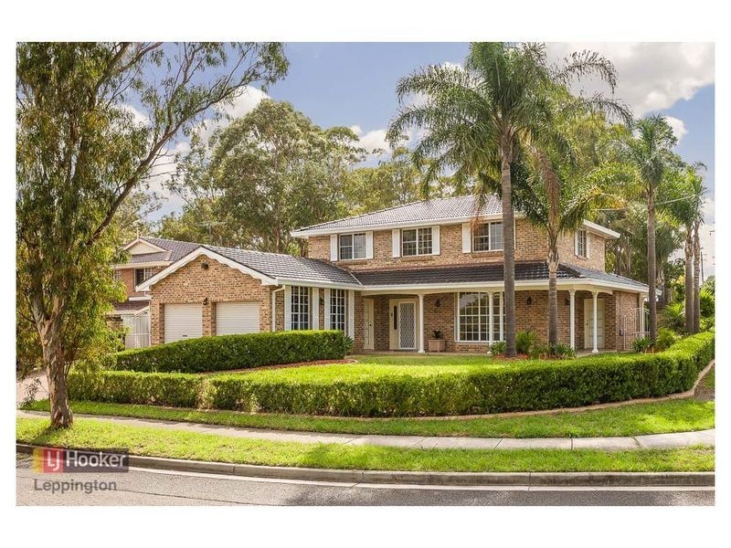 100 Jacaranda Crescent, Casula NSW 2170