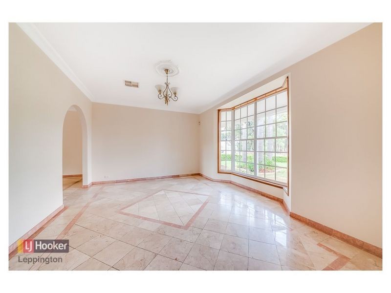 100 Jacaranda Crescent, Casula NSW 2170