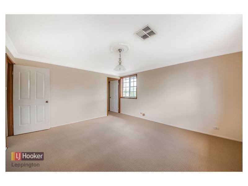 100 Jacaranda Crescent, Casula NSW 2170