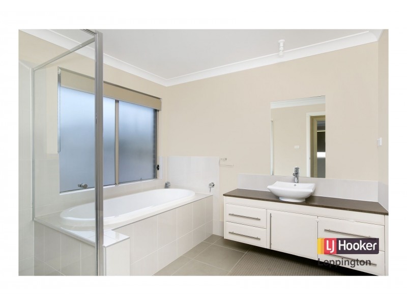 21 Canal Parade, Leppington NSW 2179