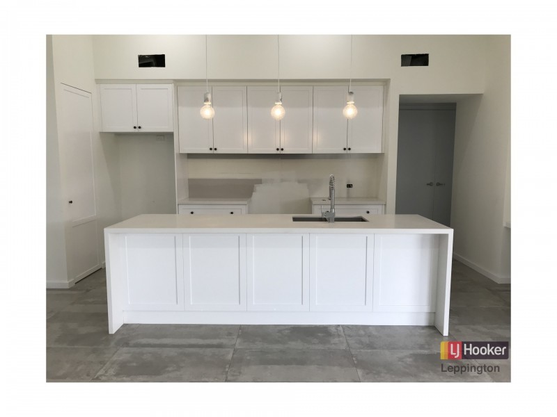 9 Blacksmith Crescent, Cobbitty NSW 2570