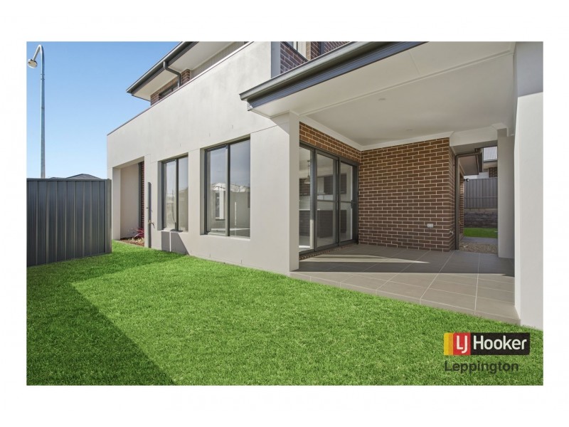 1/148 Village Circuit, Gregory Hills NSW 2557