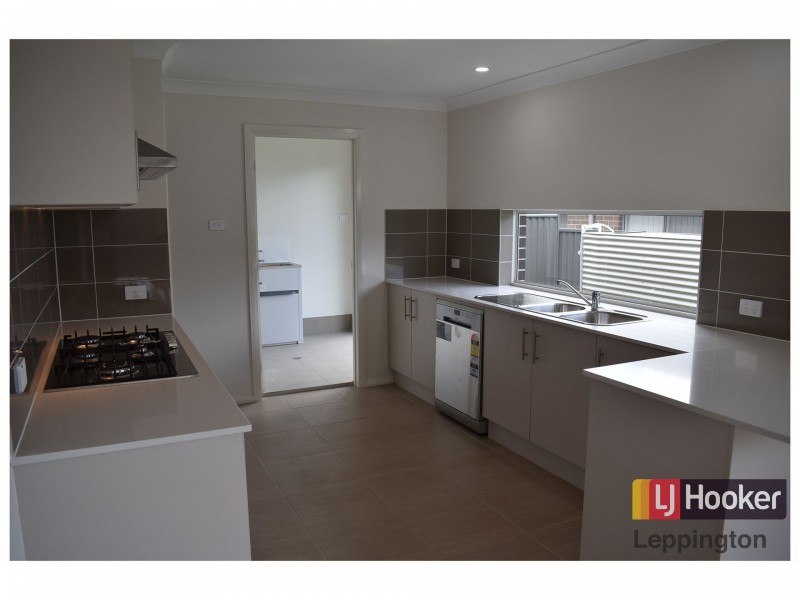 7 Riceflower Drive, Denham Court NSW 2565