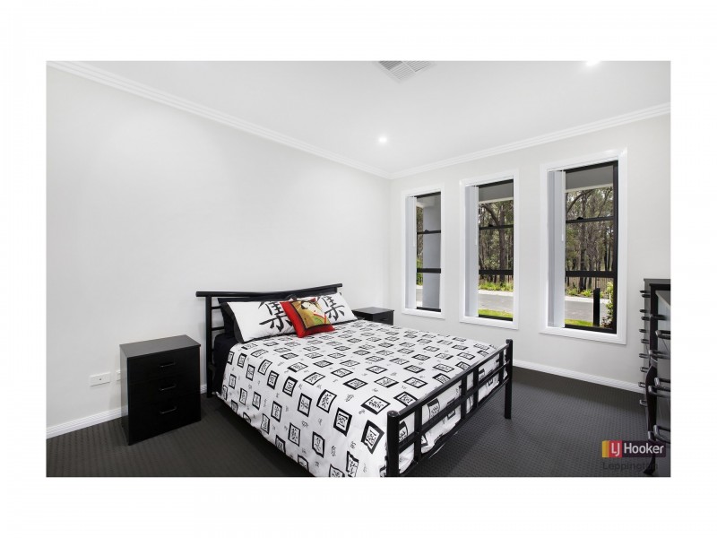 85 Sawsedge Avenue, Denham Court NSW 2565