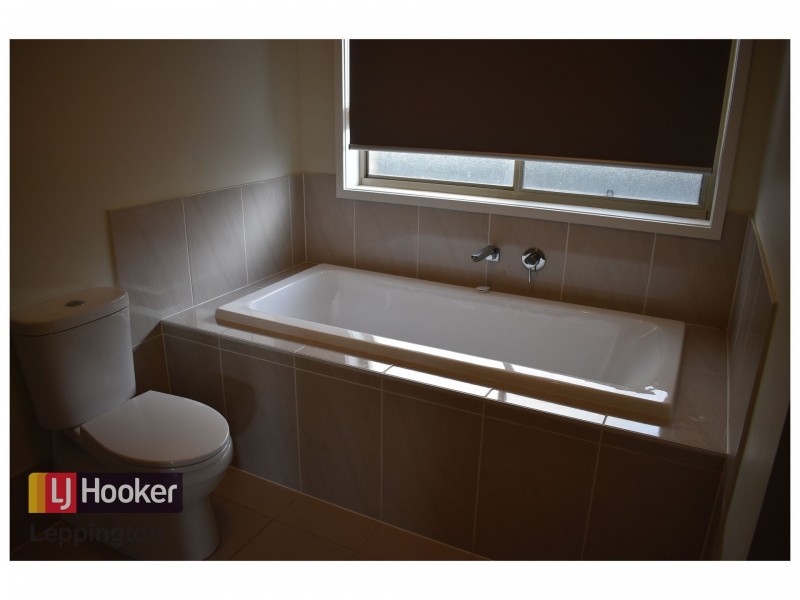 11 Jamboree Avenue, Leppington NSW 2179