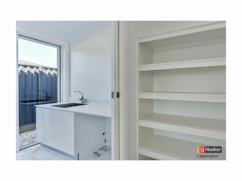 7 Storksbill Avenue, Denham Court NSW 2565