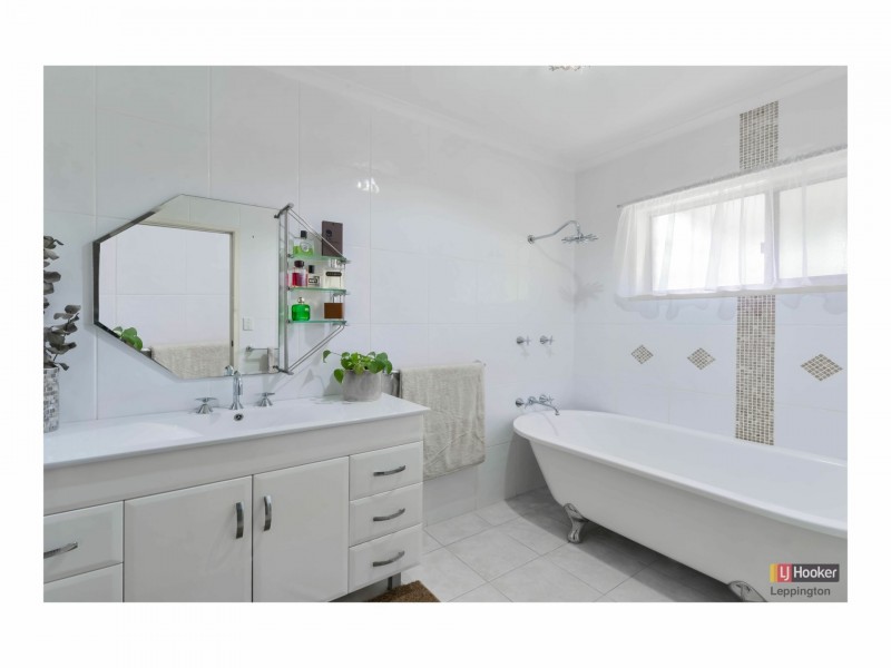 213 Catherine Fields Road, Catherine Field NSW 2557
