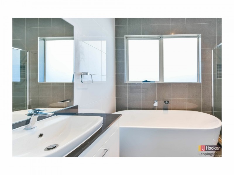 214 Village Circuit, Gregory Hills NSW 2557