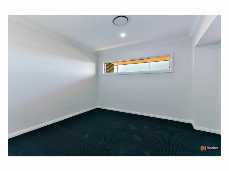 214 Village Circuit, Gregory Hills NSW 2557