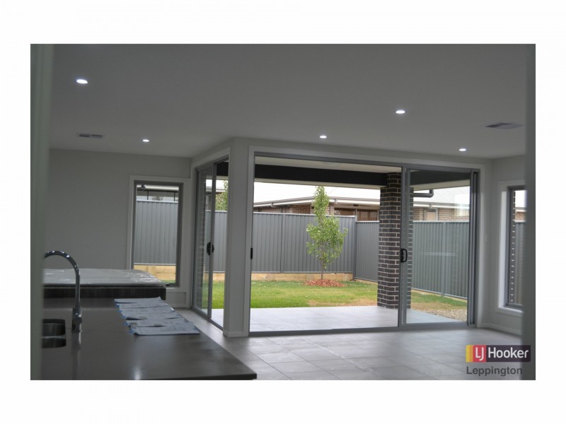 20 Karmel Street, Oran Park NSW 2570