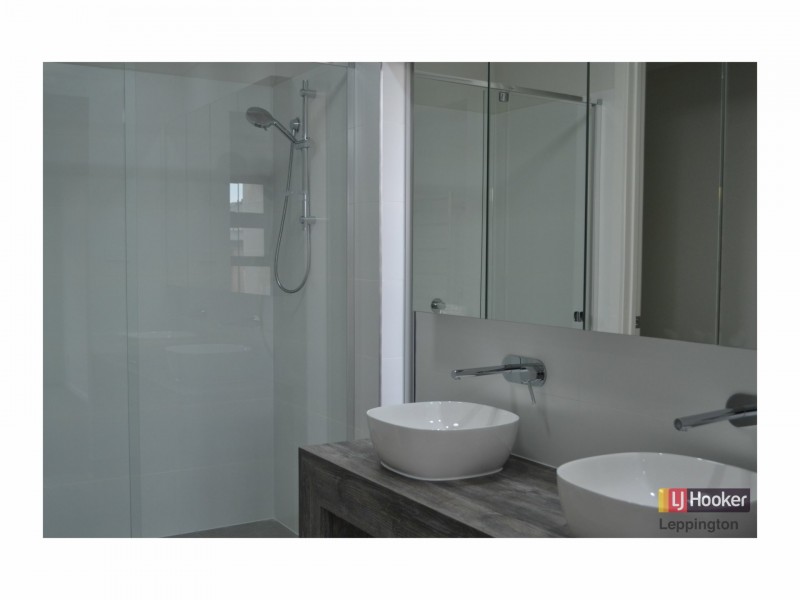 20 Karmel Street, Oran Park NSW 2570