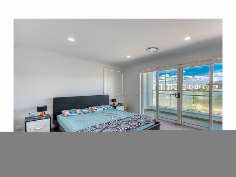 18 Indigo Crescent, Denham Court NSW 2565