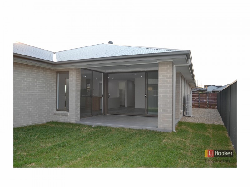 38 Law Crescent, Oran Park NSW 2570