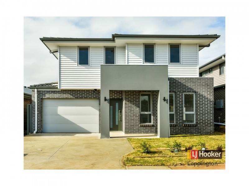 42 Fanflower Avenue, Denham Court NSW 2565