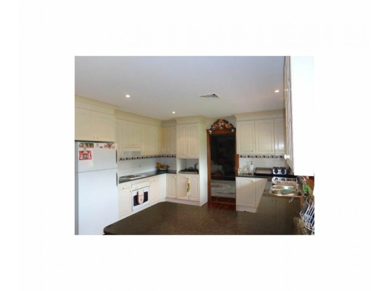 26 Whitaker Road, Rossmore NSW 2557