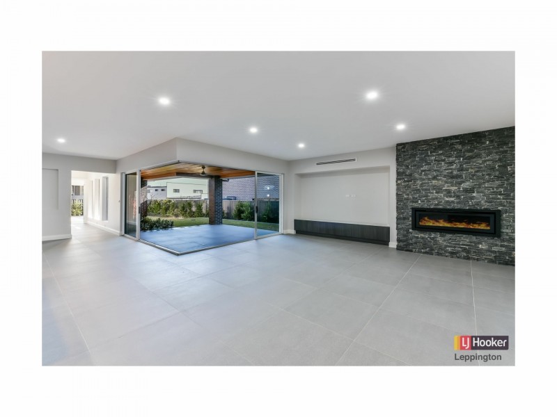 15 Chamberlain Way, Harrington Park NSW 2567