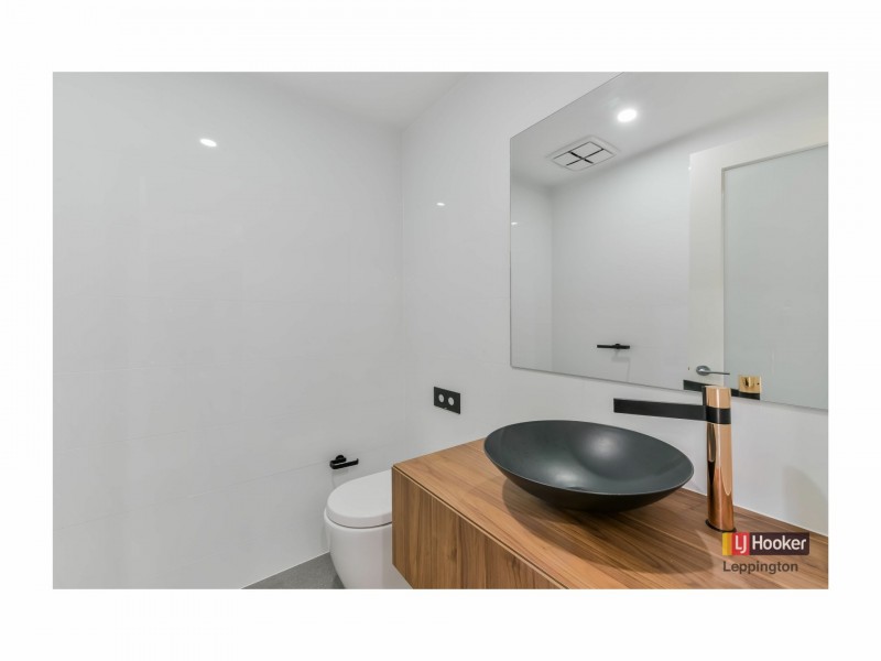15 Chamberlain Way, Harrington Park NSW 2567