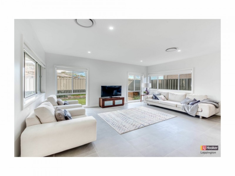 29 Commissioners Drive, Denham Court NSW 2565