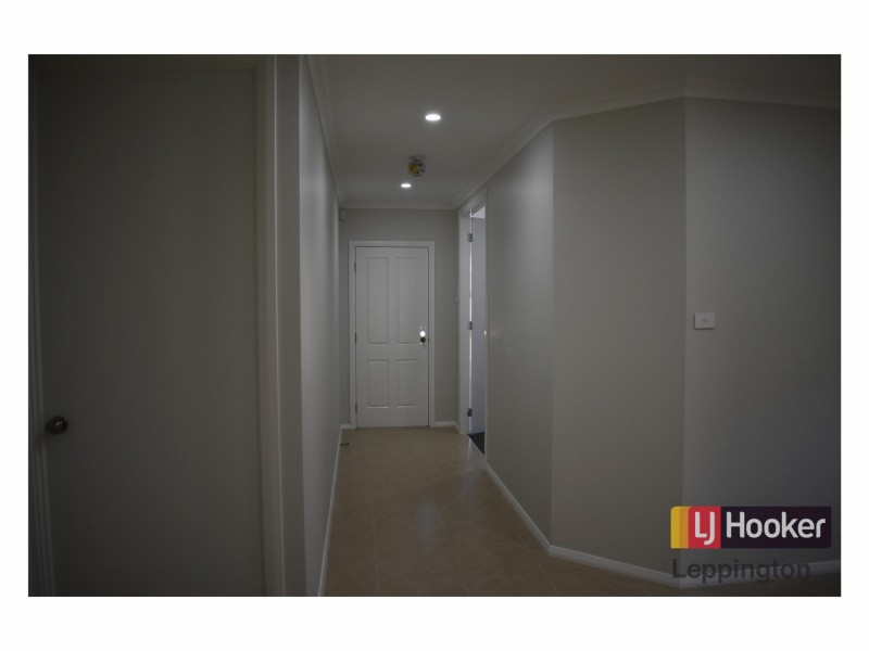 50 Wiregrass Avenue, Denham Court NSW 2565