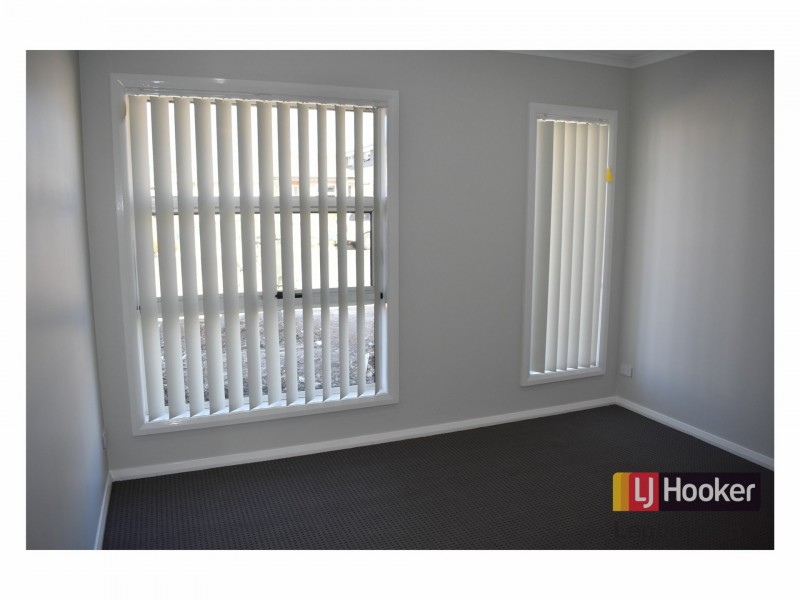 50 Wiregrass Avenue, Denham Court NSW 2565