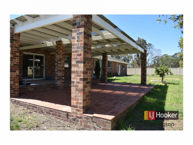 5 Emmetts Farm Road, Rossmore NSW 2557