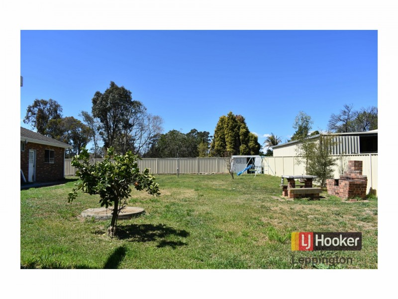 5 Emmetts Farm Road, Rossmore NSW 2557