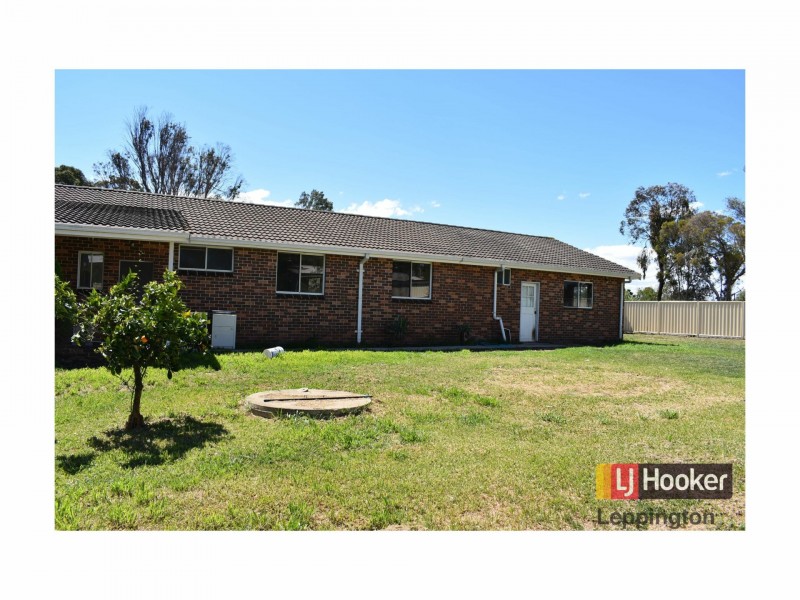5 Emmetts Farm Road, Rossmore NSW 2557