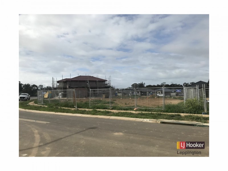 30 Firewheel Circuit, Gregory Hills NSW 2557