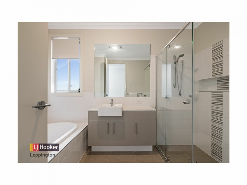 12 Jamestown Avenue, Denham Court NSW 2565