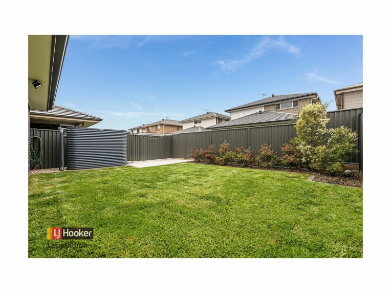 12 Jamestown Avenue, Denham Court NSW 2565