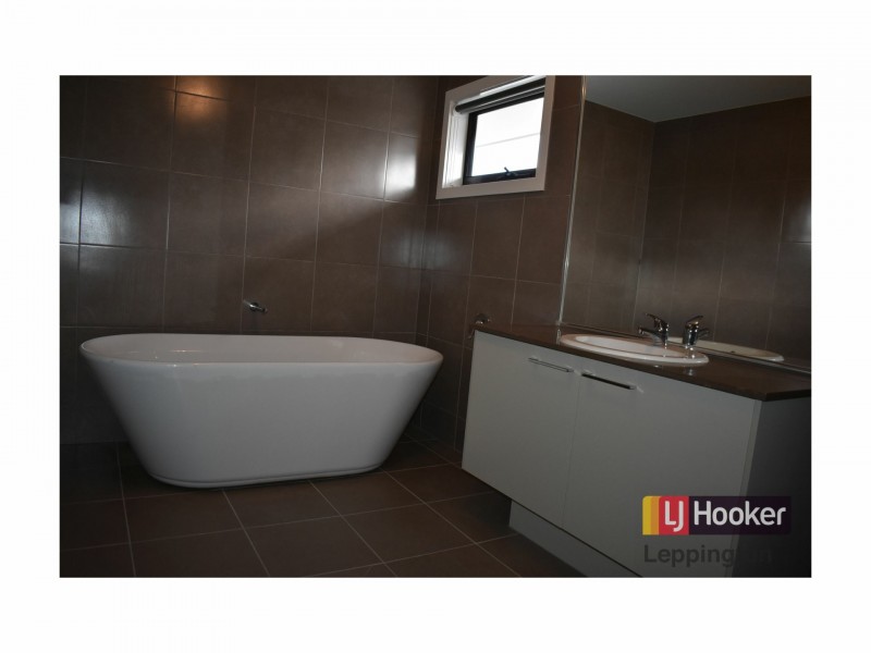 27 Passiflora Avenue, Denham Court NSW 2565